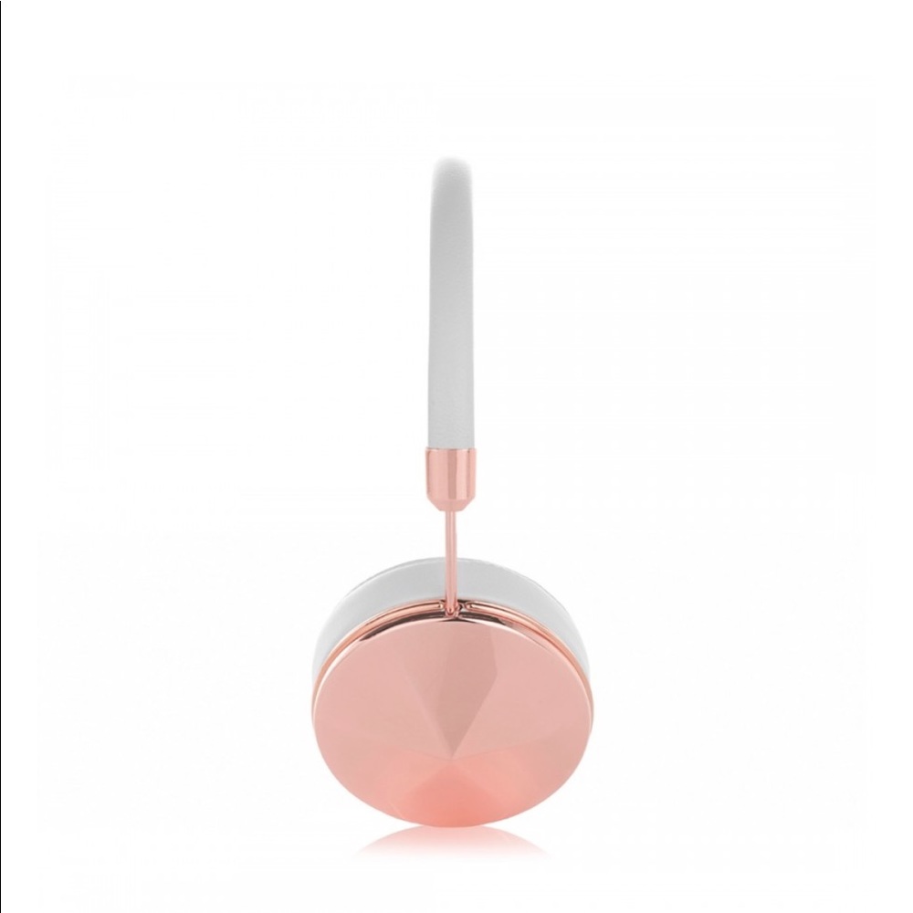 NEW! Frends Taylor Rose Gold Headphones - Picture 2 of 6